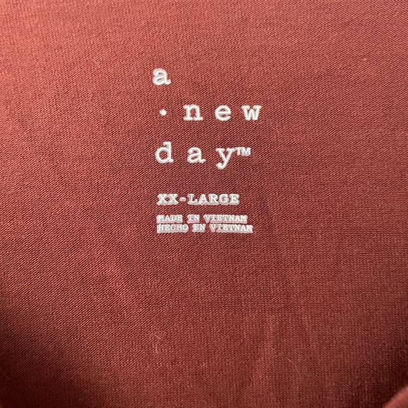 Basic Terracotta Top - Picture 3 of 3